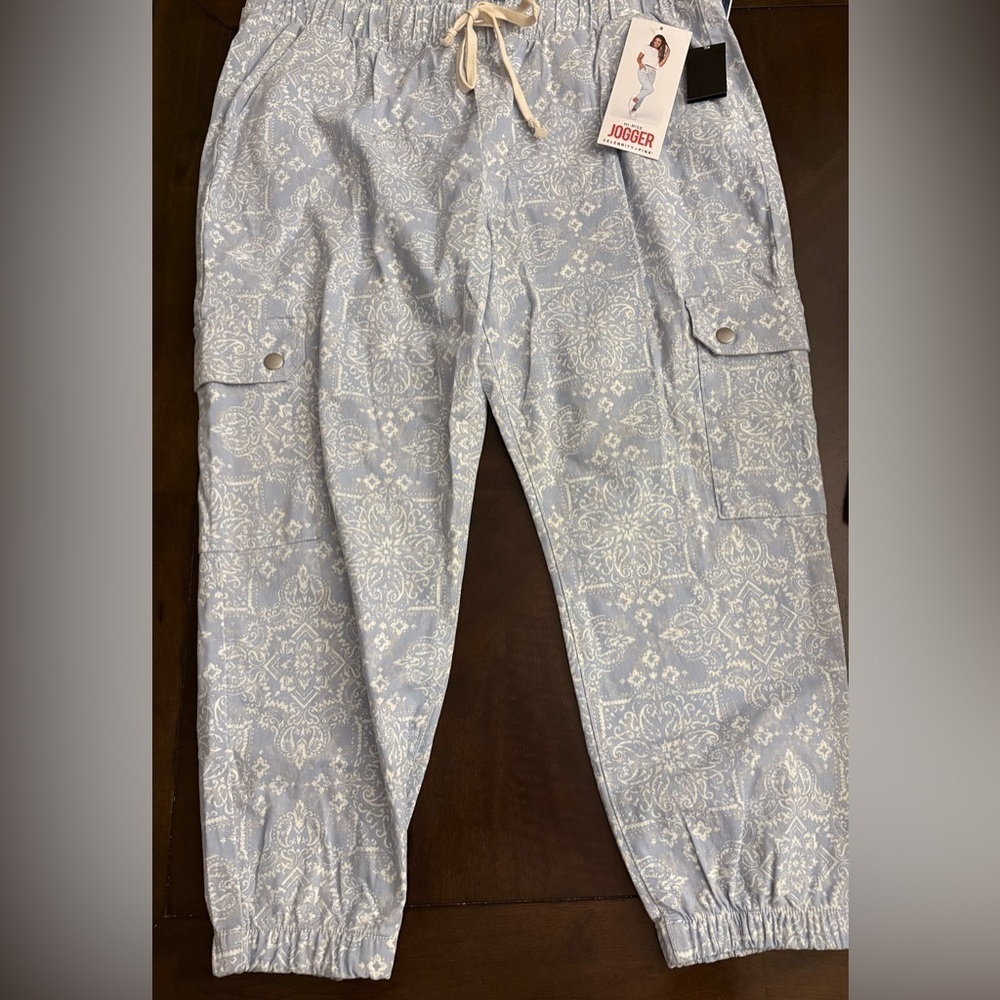 Celebrity Pink Printed Hi-Rise Jogger - Picture 2 of 4